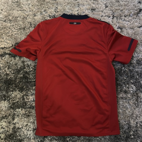 Vintage USA Soccer Jersey 2011/2012 - Picture 2 of 2